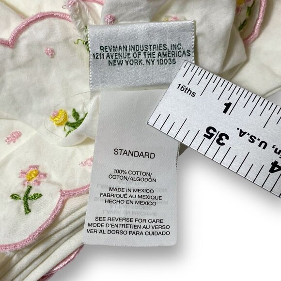 VTG Laura Ashley Pillowcases Embroidered Floral Scalloped Stdrd White Pink FLAW - Picture 4 of 6